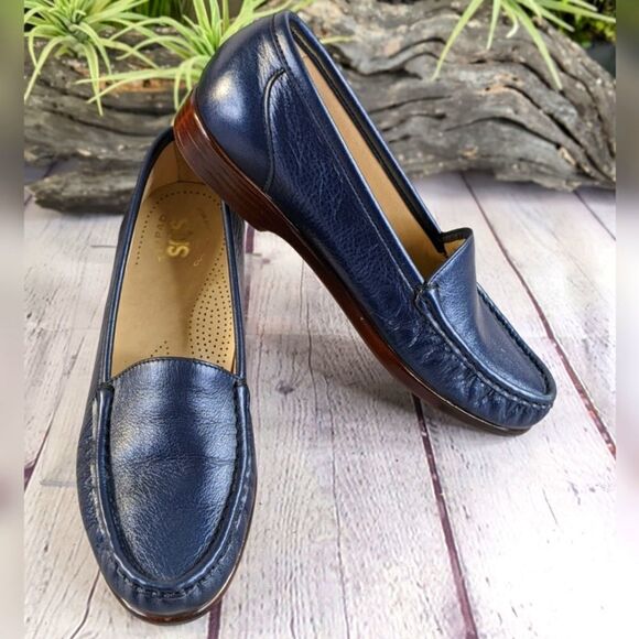 SAS Simplify Slip On Loafer - 8 N (Narrow) - Picture 1 of 10